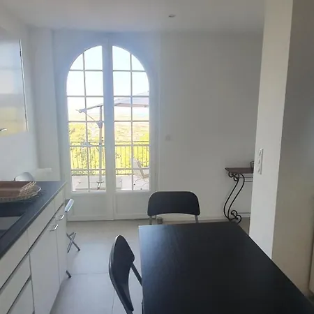 With Sea/city Views, Near Downtown Daire *