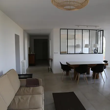 With Sea/city Views, Near Downtown