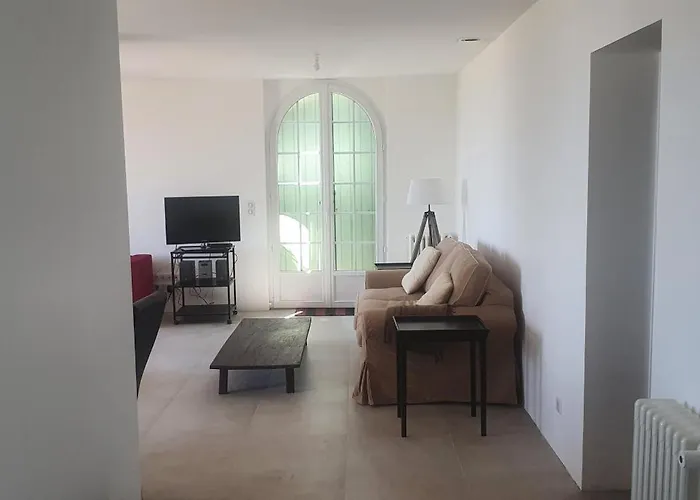 With Sea/city Views, Near Downtown *