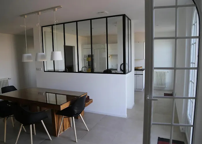 With Sea/city Views, Near Downtown * 塞特港