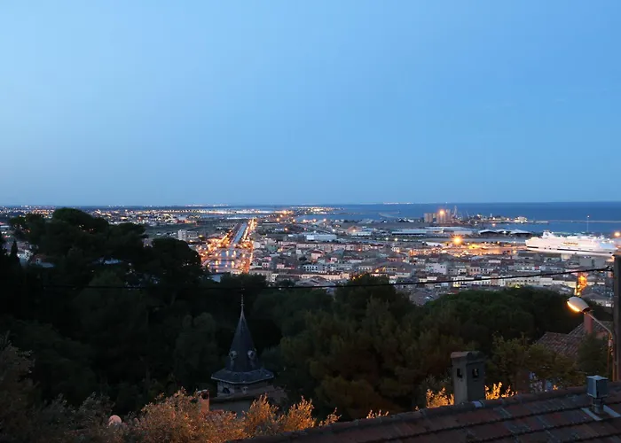 With Sea/city Views, Near Downtown 公寓 塞特港